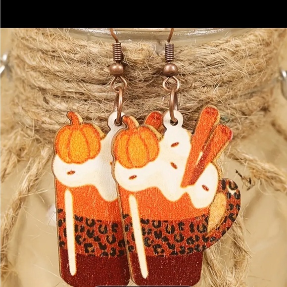 Jewelry - Earrings, NWT, Wooden Pumpkin Latte Cup W/Leopard Print, Dangle, So Cute!